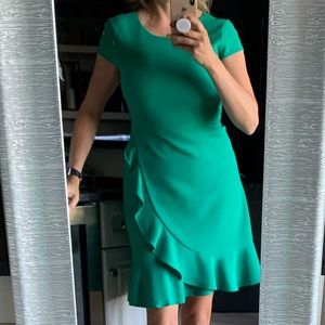 Beautiful wedding guest dress! 👗